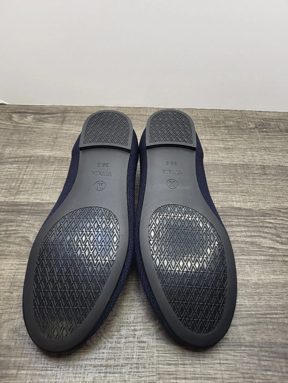 Vivaia Claire Round Toe Flats Shoes Slip-On Navy Blue Womens Size Us 7.5 Eu 38.5